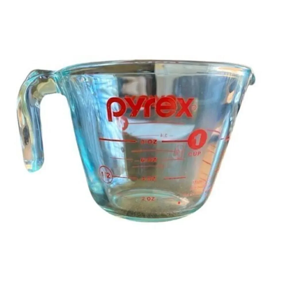EUC PYREX Glass Measuring Cup 8 oz Red Lettering - Made in USA
